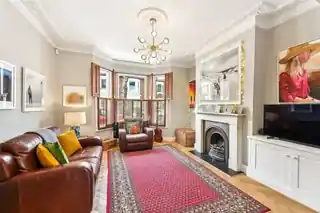5 Upham Park Road, photo 2