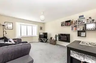 5 Varsity Drive, photo 2