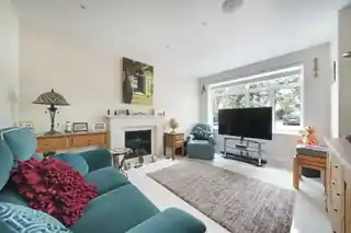 5 Vulliamy Close, photo 2