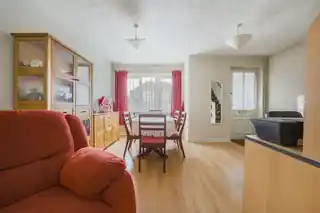5 Weald Road, photo 2