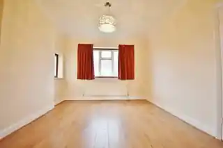 5 Winchester Drive, photo 3