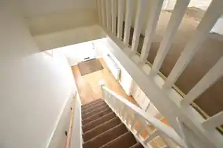 5 Winterbourne Road, photo 4