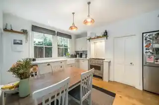 5 Yukon Road, photo 3