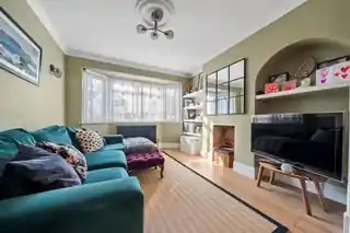 50 Buckland Way, photo 2