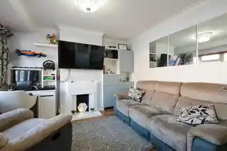 50 Compton Crescent, photo 4
