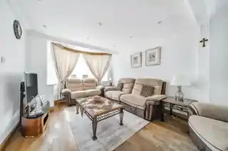 50 Conway Crescent, photo 2