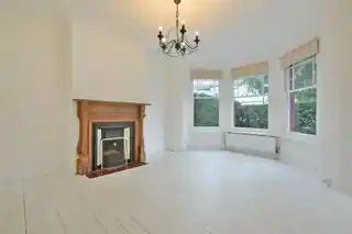 50 Dewsbury Road, photo 2