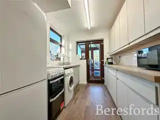 50 Edmund Road, photo 2