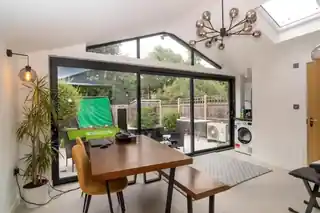 50 Fontwell Close, photo 2