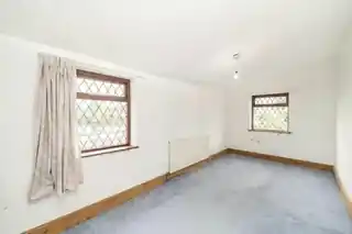 50 Fourth Cross Road, photo 4