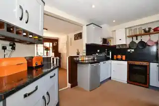 50 Frederick Road, photo 4