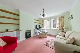 50, Gloucester Court, Kew Road, photo 2