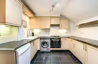 50 Goddard Place, photo 2
