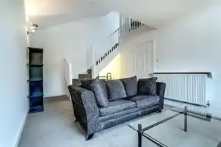 50 Goddard Place, photo 3
