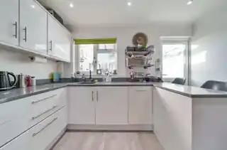 50 Greystoke Drive, photo 4