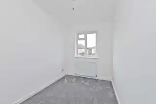 50 Mansfield Drive, photo 3