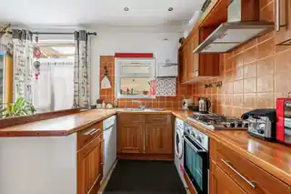 50 Northcroft Road, photo 4