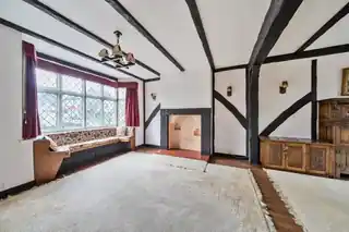 506 Rayners Lane, photo 3