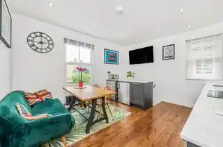 50A Quinton Street, photo 2