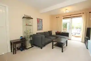 51 Addison Gardens, photo 2