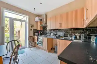 51 Ashurst Road, photo 4