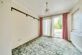 51 Axminster Crescent, photo 4