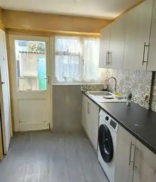 51 Bradfield Drive, photo 2