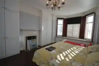 51 Breamore Road, photo 4