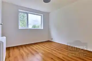 51 Bridle Close, photo 3