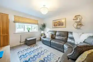 51 Coulsdon Road, photo 3