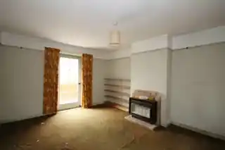 51 Dennis Park Crescent, photo 2