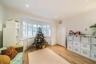 51 Dulverton Road, photo 4