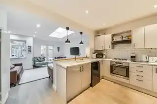 51 Dulverton Road, photo 2