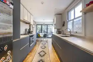 51 Edithna Street, photo 3