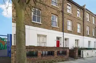 51 Gayford Road, photo 2