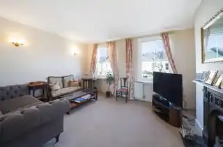 51 Gayford Road, photo 4