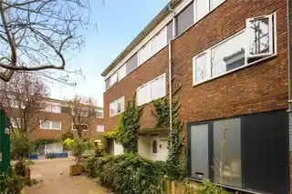 51 Goldman Close, photo 2