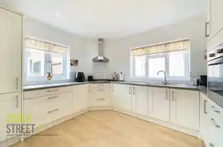 51 Helmsdale Road, photo 3