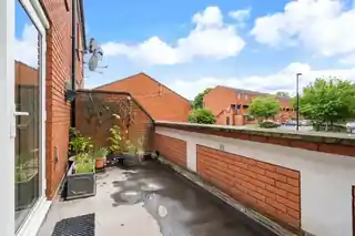 51 Kimbolton Close, photo 4