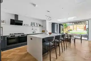 51 Lambton Road, photo 3