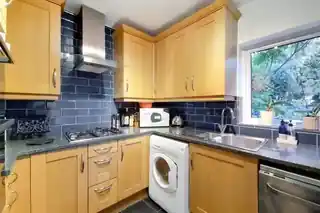 51 Penge Road, photo 4