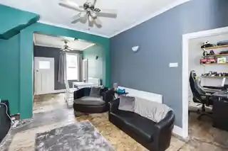 51 Perrymans Farm Road, photo 2