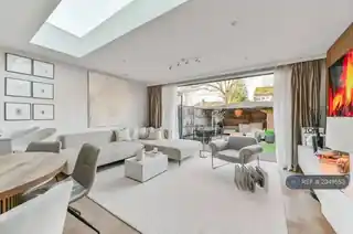 51 Robertsbridge Road, photo 2