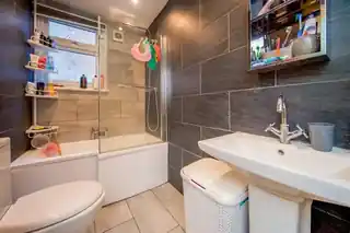 51 Sebert Road, photo 4