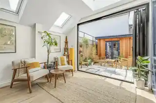 51 South Worple Way, photo 3
