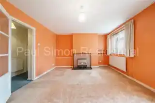 51 Templeton Road, photo 3