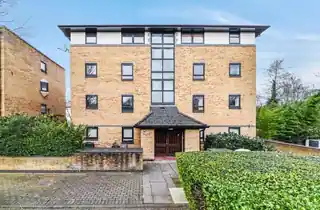 51 Undine Road, photo 2
