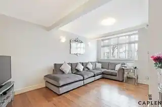 51 Uplands Road, photo 3