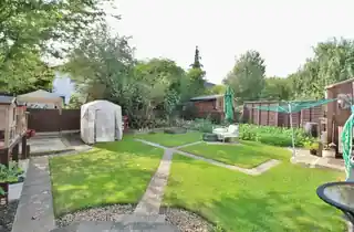 51 Warkworth Gardens, photo 2