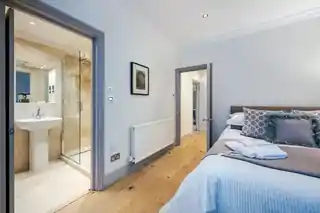 51B Iverna Gardens, photo 3